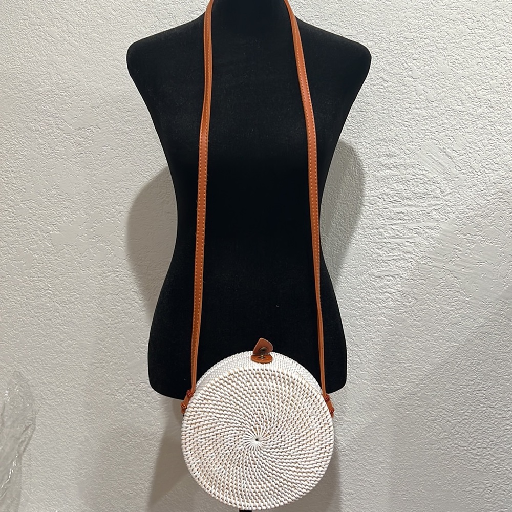 Handmade Bali Rattan Bag - Picture 3 of 12